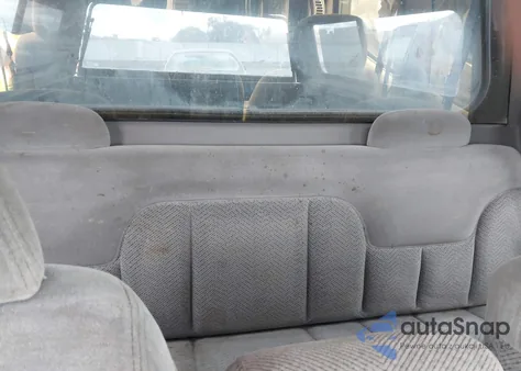 1995 Chevrolet C/K 1500 из США, поврежденный, VIN 2GCEC19K6S1174119